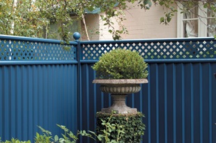 Fencing made from COLORBOND® steel